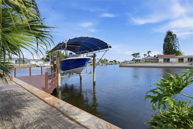 12821 4TH ISLE, Hudson, FL 34667