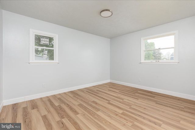 64 SHICKLE LN, Inwood, WV 25428