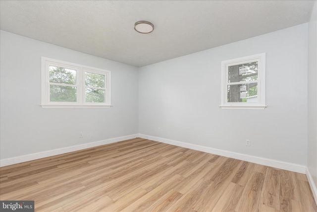 64 SHICKLE LN, Inwood, WV 25428
