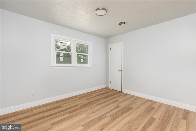 64 SHICKLE LN, Inwood, WV 25428