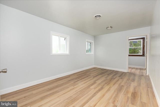 64 SHICKLE LN, Inwood, WV 25428