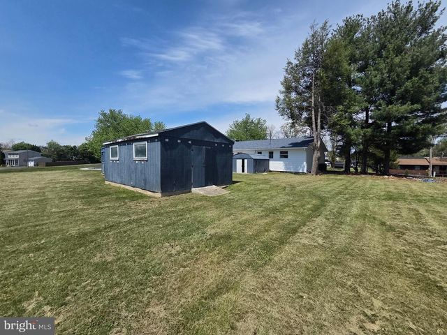 64 SHICKLE LN, Inwood, WV 25428