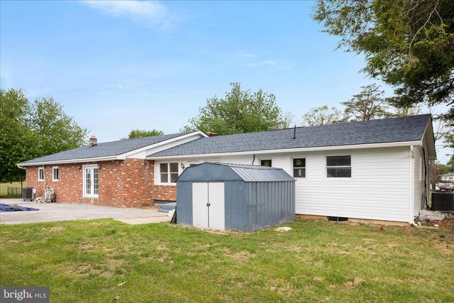 64 SHICKLE LN, Inwood, WV 25428