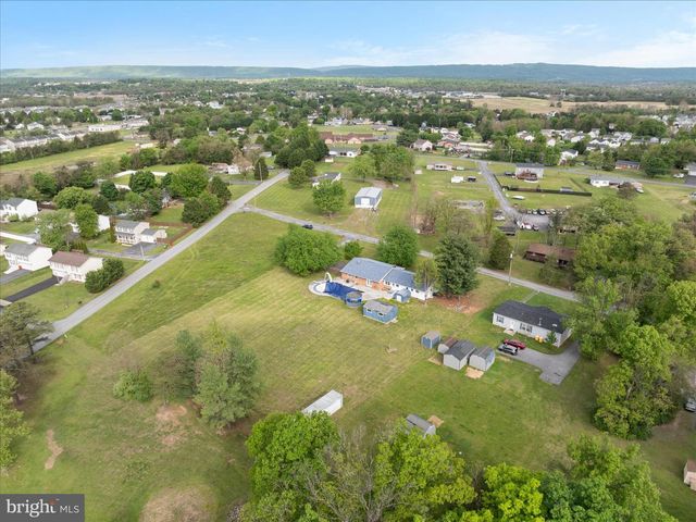64 SHICKLE LN, Inwood, WV 25428