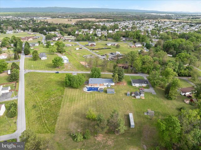 64 SHICKLE LN, Inwood, WV 25428