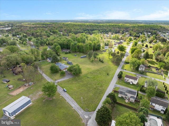 64 SHICKLE LN, Inwood, WV 25428