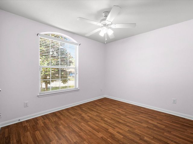 305 Pine Mist Lane, Conroe, TX 77304