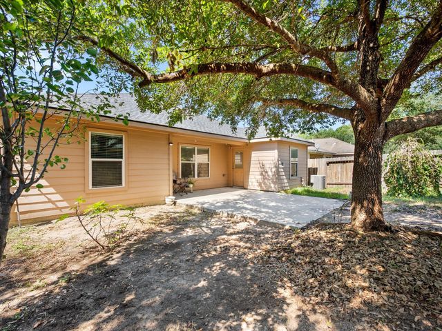 305 Pine Mist Lane, Conroe, TX 77304