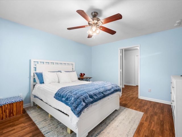 305 Pine Mist Lane, Conroe, TX 77304