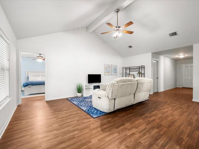 305 Pine Mist Lane, Conroe, TX 77304
