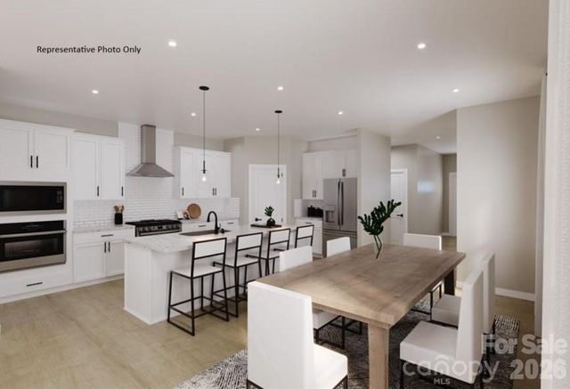 3946 Kelton Way, Charlotte, NC 28216