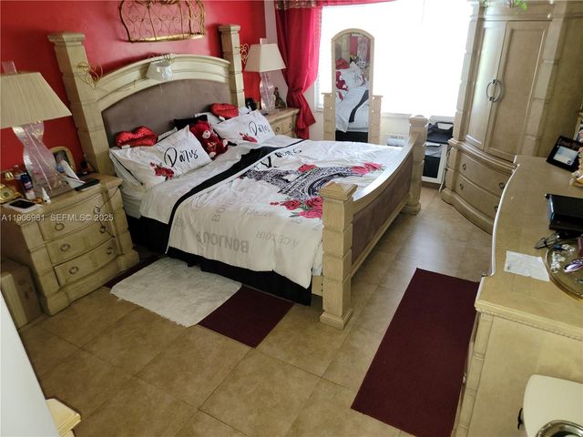 1200 SW 125th Avenue 211L, Pembroke Pines, FL 33027