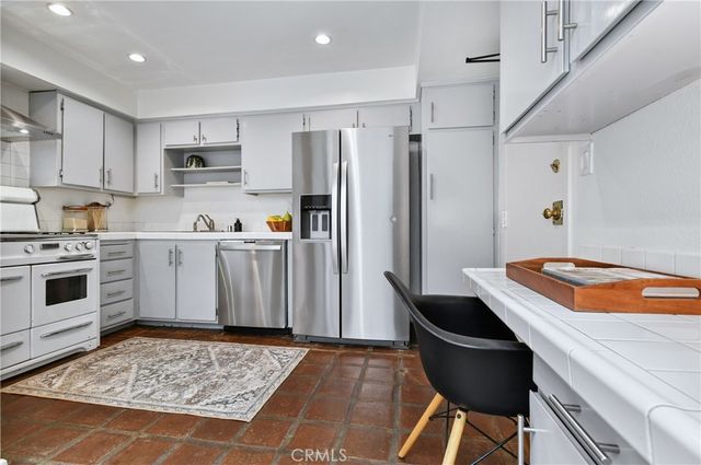4249 Colfax Avenue G, Studio City, CA 91604