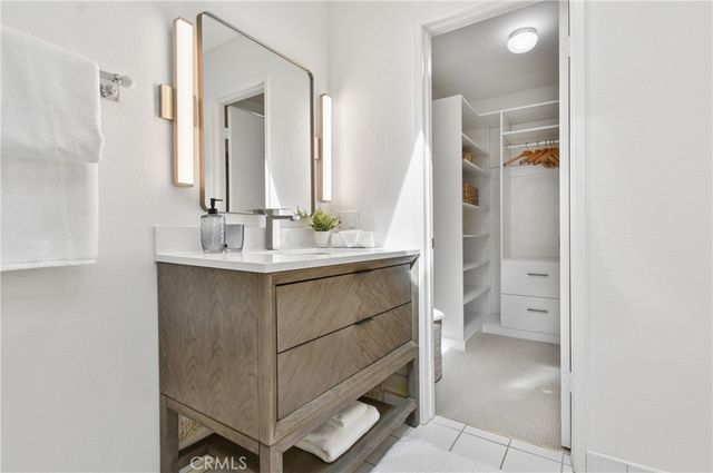 4249 Colfax Avenue G, Studio City, CA 91604