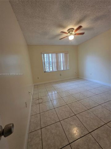 9034 SW 163rd Ter, Palmetto Bay, FL 33157