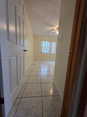 9034 SW 163rd Ter, Palmetto Bay, FL 33157