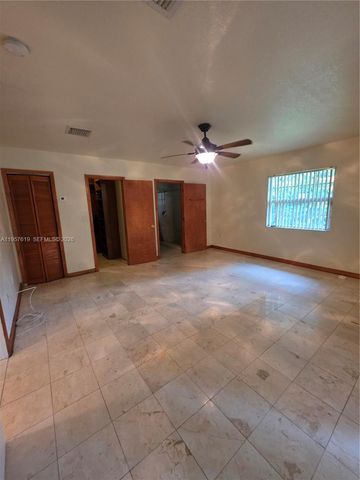 9034 SW 163rd Ter, Palmetto Bay, FL 33157