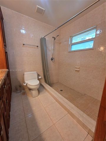 9034 SW 163rd Ter, Palmetto Bay, FL 33157