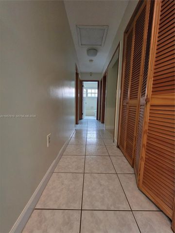 9034 SW 163rd Ter, Palmetto Bay, FL 33157