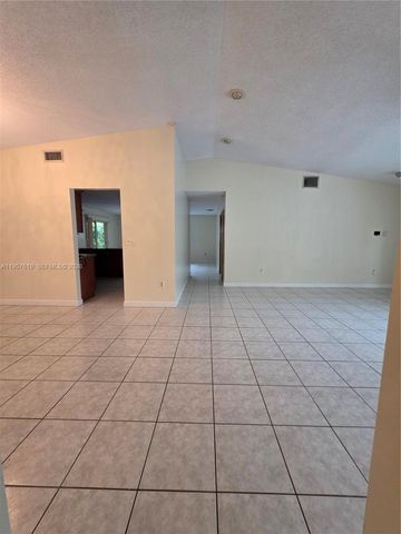 9034 SW 163rd Ter, Palmetto Bay, FL 33157