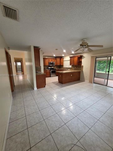 9034 SW 163rd Ter, Palmetto Bay, FL 33157