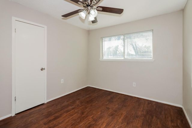 5139 Wickview Lane, Houston, TX 77053