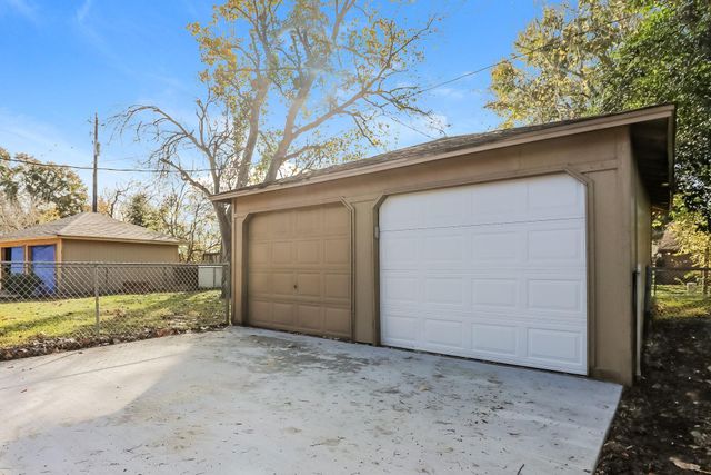 5139 Wickview Lane, Houston, TX 77053