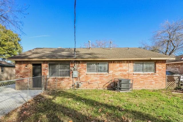 5139 Wickview Lane, Houston, TX 77053