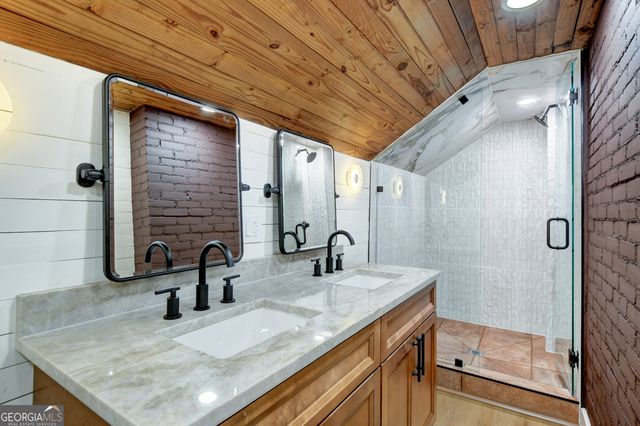 458 Shannon Drive SW, Atlanta, GA 30310