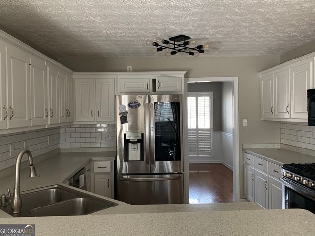 204 Wynnfield Way, Mcdonough, GA 30252