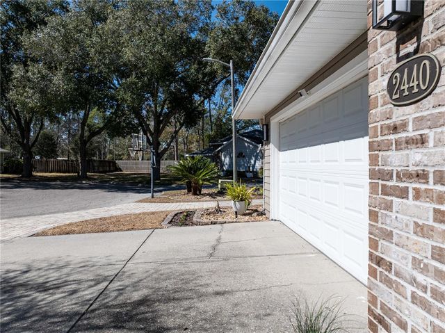 2440 NW 52ND PLACE, Gainesville, FL 32605