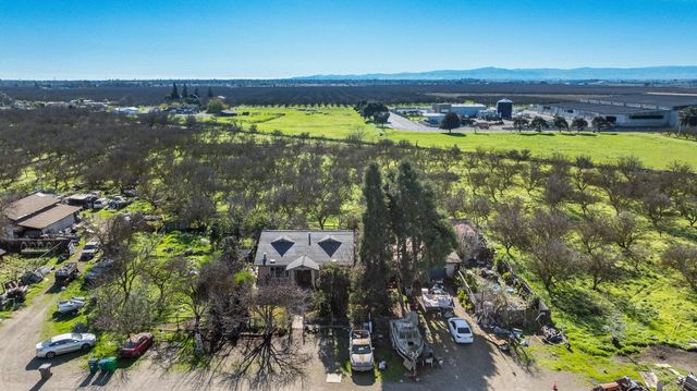 2272 Coelho Rd, Manteca, CA 95336