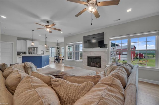 2508 Sanderson RD, Chesapeake, VA 23322