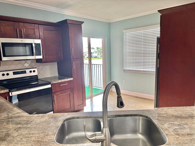 2606 Belmont Lane, North Lauderdale, FL 33068