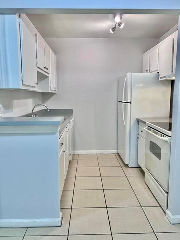 1500 N CONGRESS Avenue B47, West Palm Beach, FL 33401