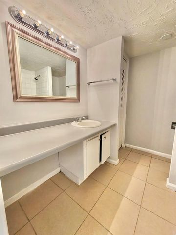 1500 N CONGRESS Avenue B47, West Palm Beach, FL 33401