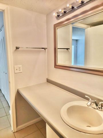 1500 N CONGRESS Avenue B47, West Palm Beach, FL 33401