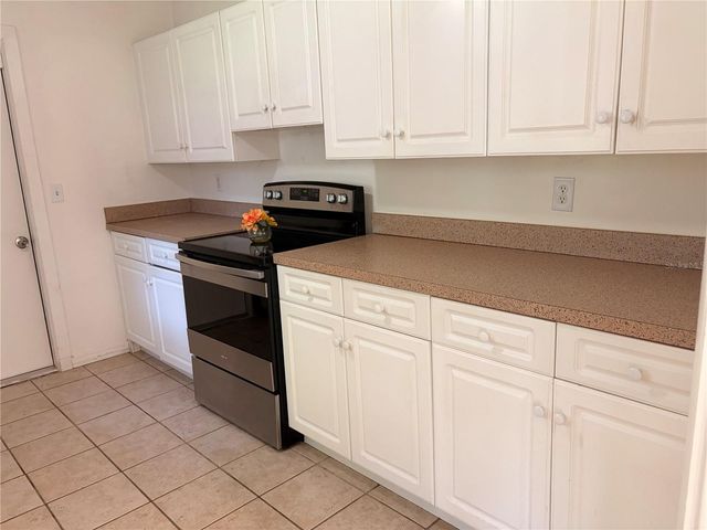 1320 HARTLEY AVENUE, Deltona, FL 32725