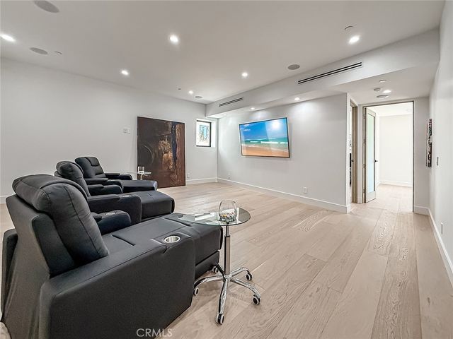 5130 Medina, Woodland Hills, CA 91364