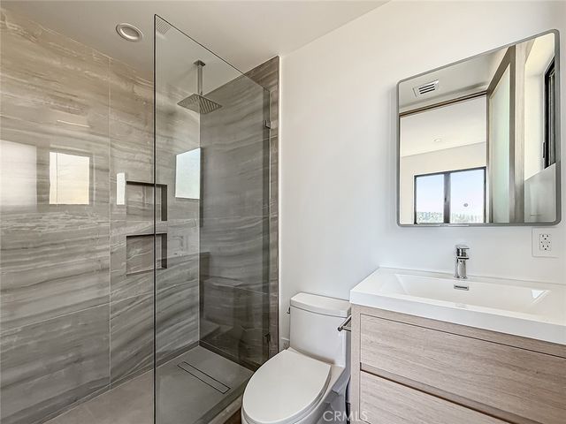 5130 Medina, Woodland Hills, CA 91364