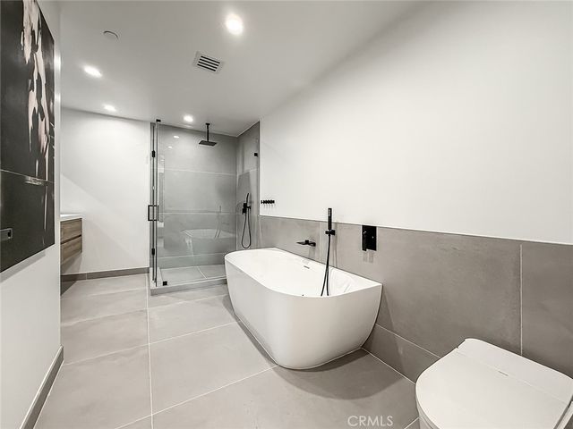 5130 Medina, Woodland Hills, CA 91364