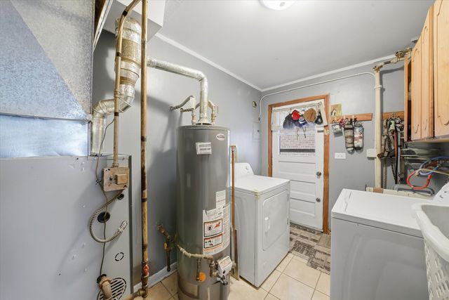 33 49th Avenue, Bellwood, IL 60104