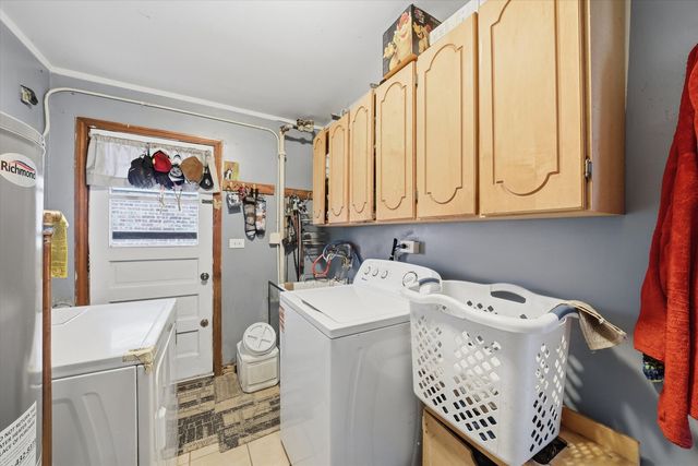 33 49th Avenue, Bellwood, IL 60104