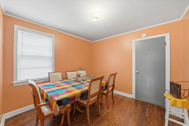 33 49th Avenue, Bellwood, IL 60104