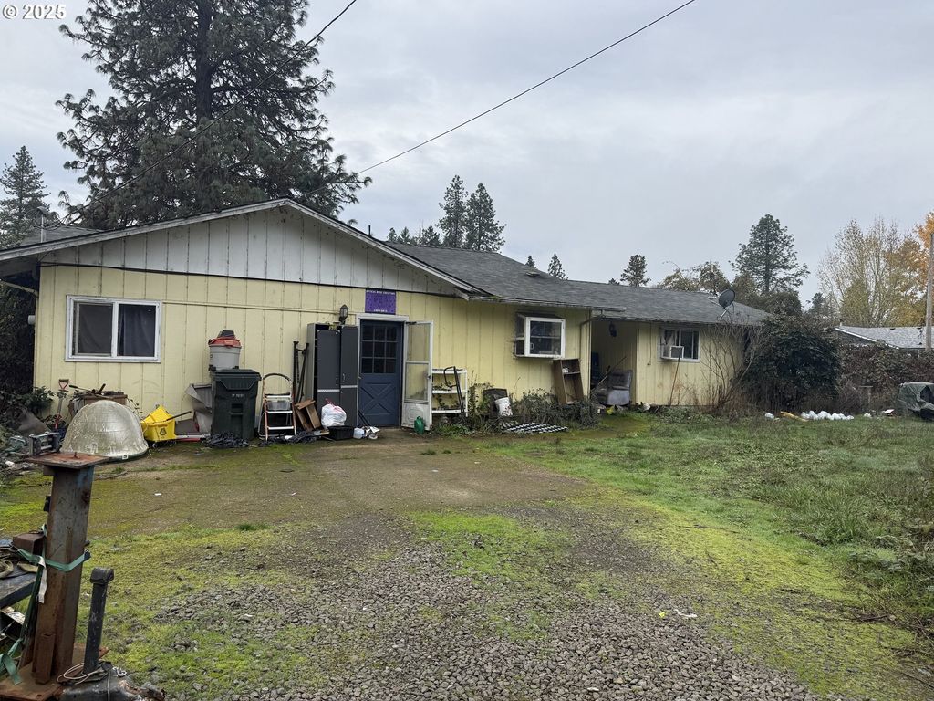25780 PERKINS Rd, Veneta, OR 97487