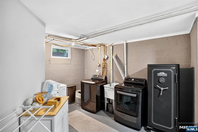 6 Estler Lane, Boonton Township, NJ 07005