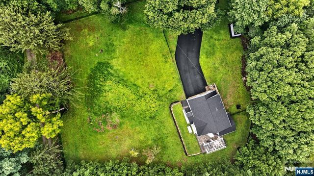6 Estler Lane, Boonton Township, NJ 07005