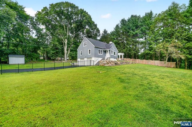6 Estler Lane, Boonton Township, NJ 07005