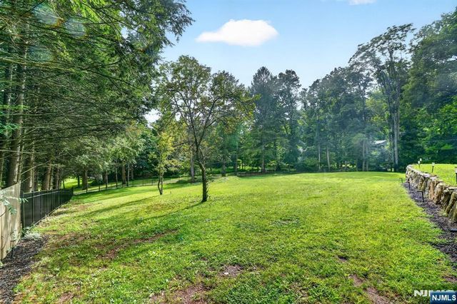 6 Estler Lane, Boonton Township, NJ 07005