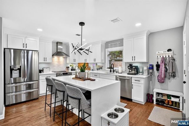 6 Estler Lane, Boonton Township, NJ 07005